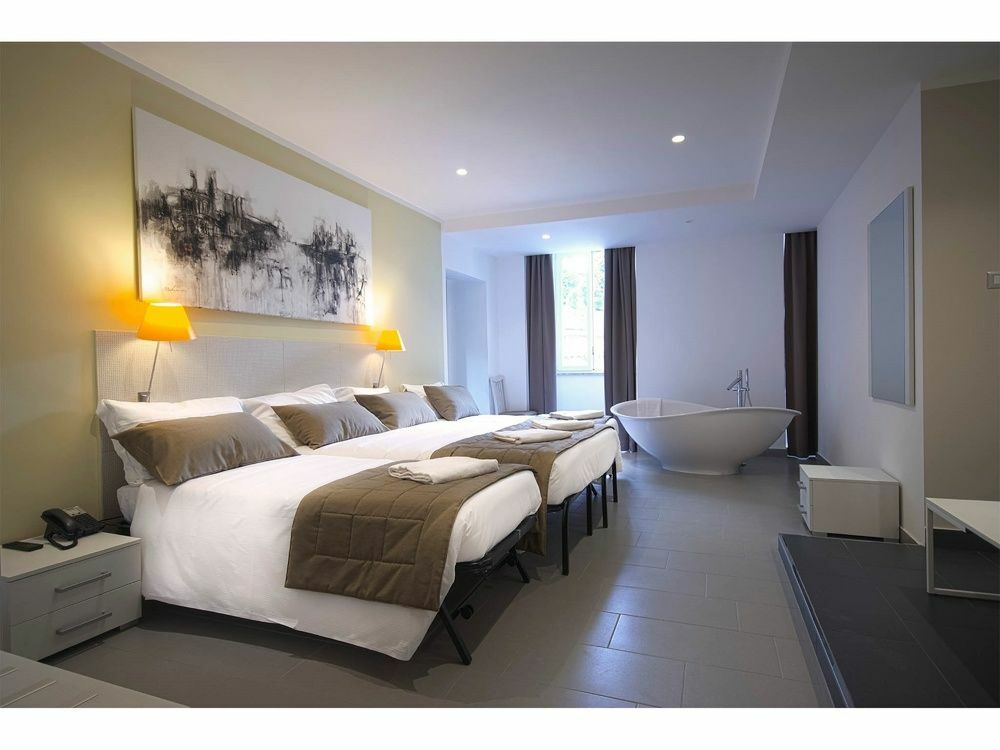 Trevi Palace Hotel Rome Bagian luar foto